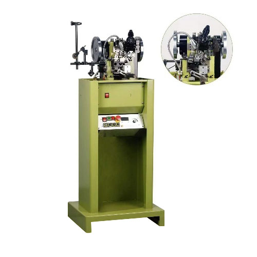 Comment la machine de fabrication de chaîne de boîtes m'aide-t-elle à produire efficacement les chaînes de bijoux de haute qualité?